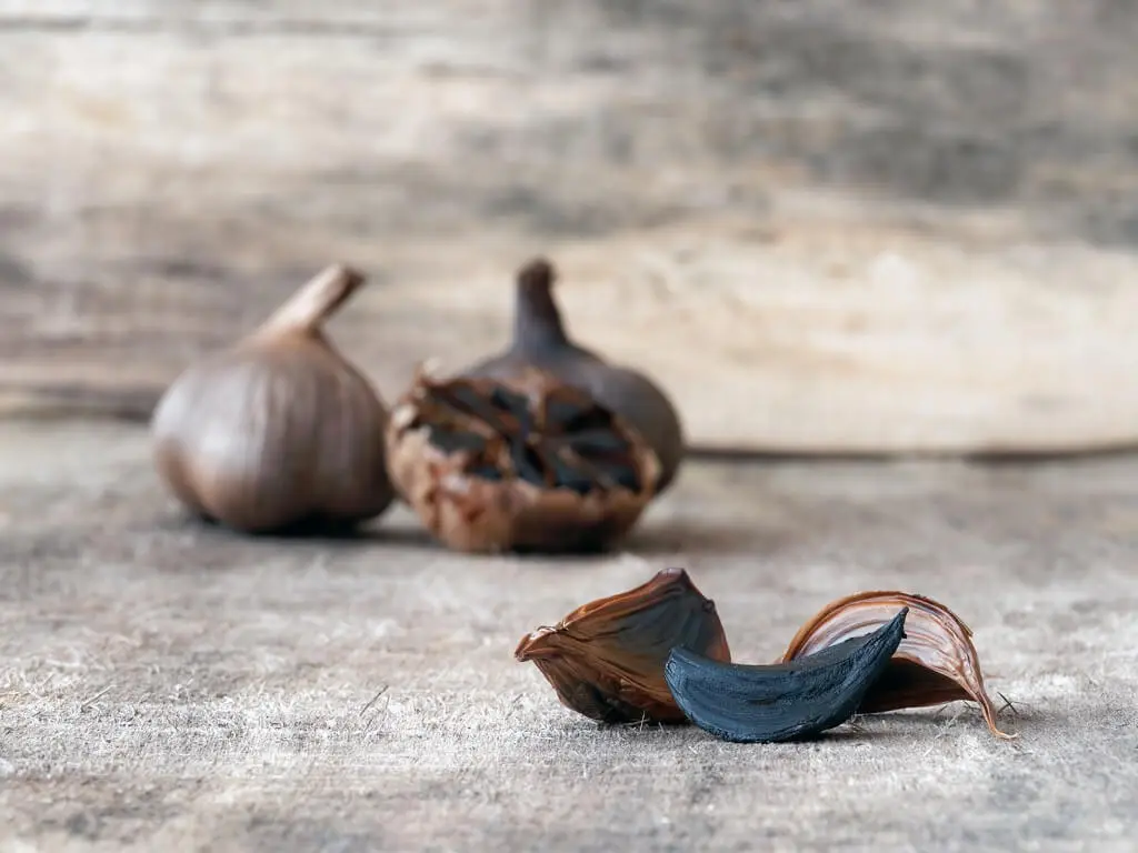 Schwarzer Knoblauch als natürliches Potenzmittel